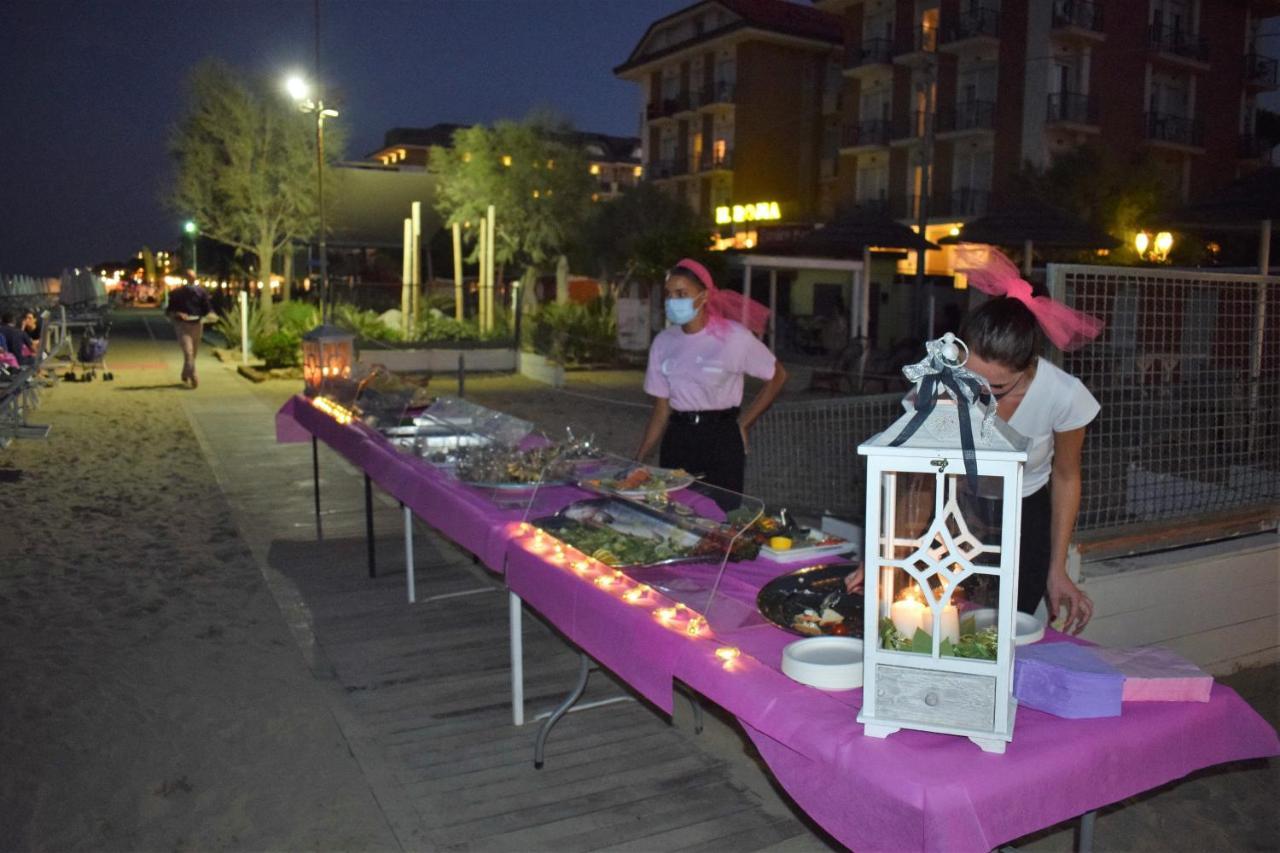 Hotel Adria Bellaria-Igea Marina Buitenkant foto