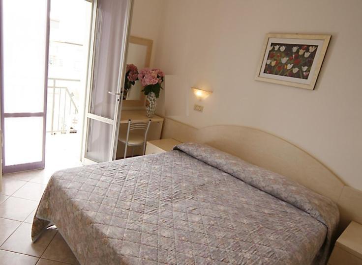 Hotel Adria Bellaria-Igea Marina Buitenkant foto