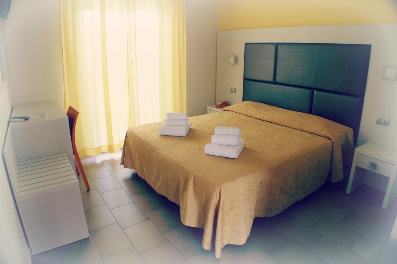 Hotel Adria Bellaria-Igea Marina Kamer foto